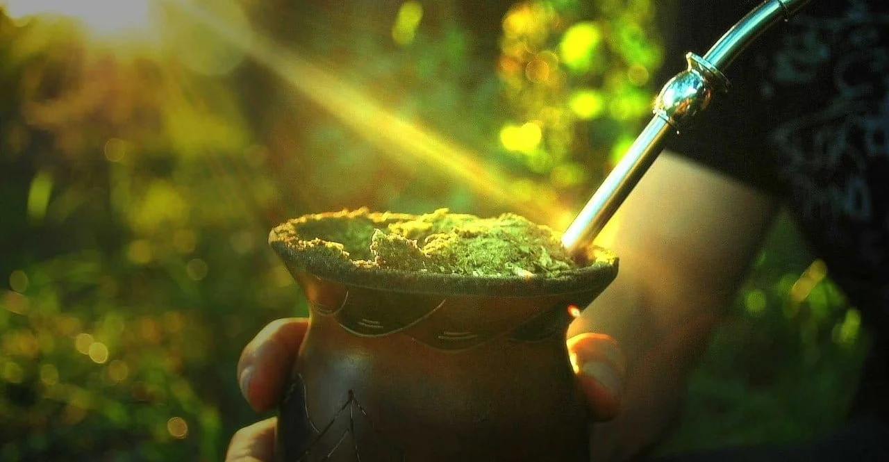 Aceita um mate?