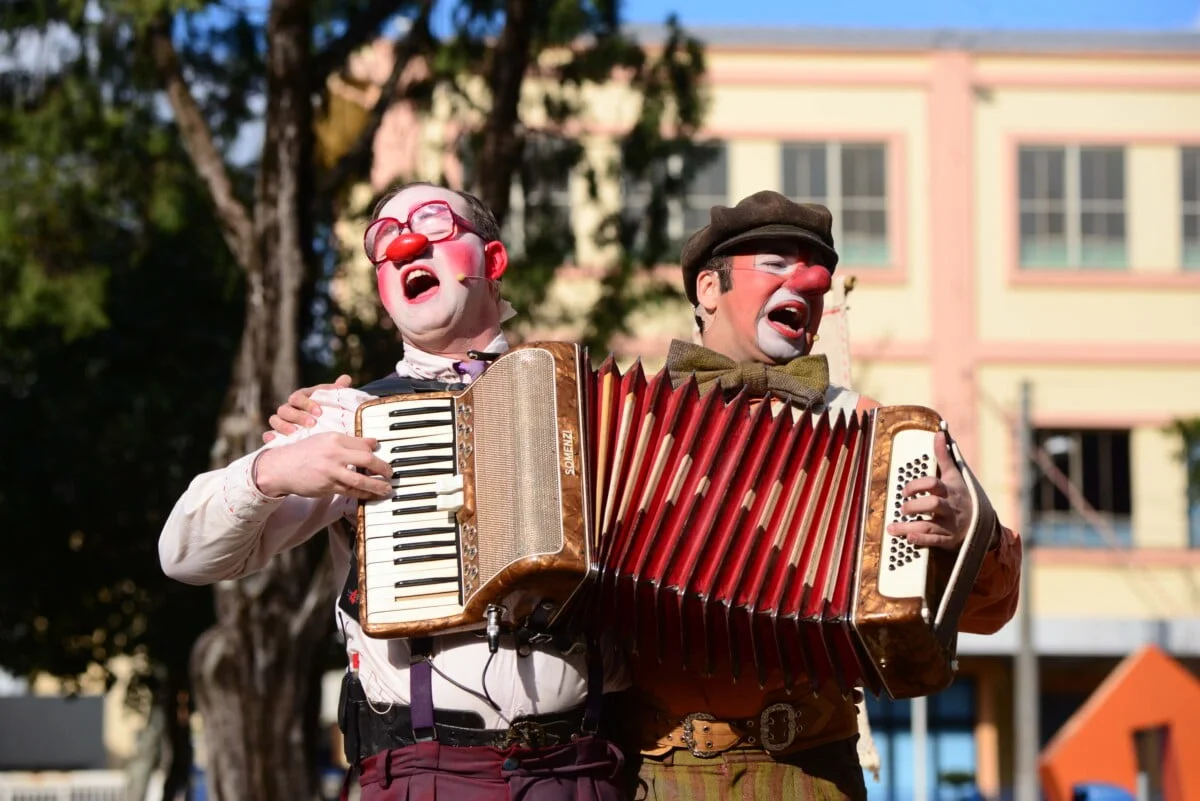 Artistas representam Passo Fundo na programação do maior festival circense do Estado