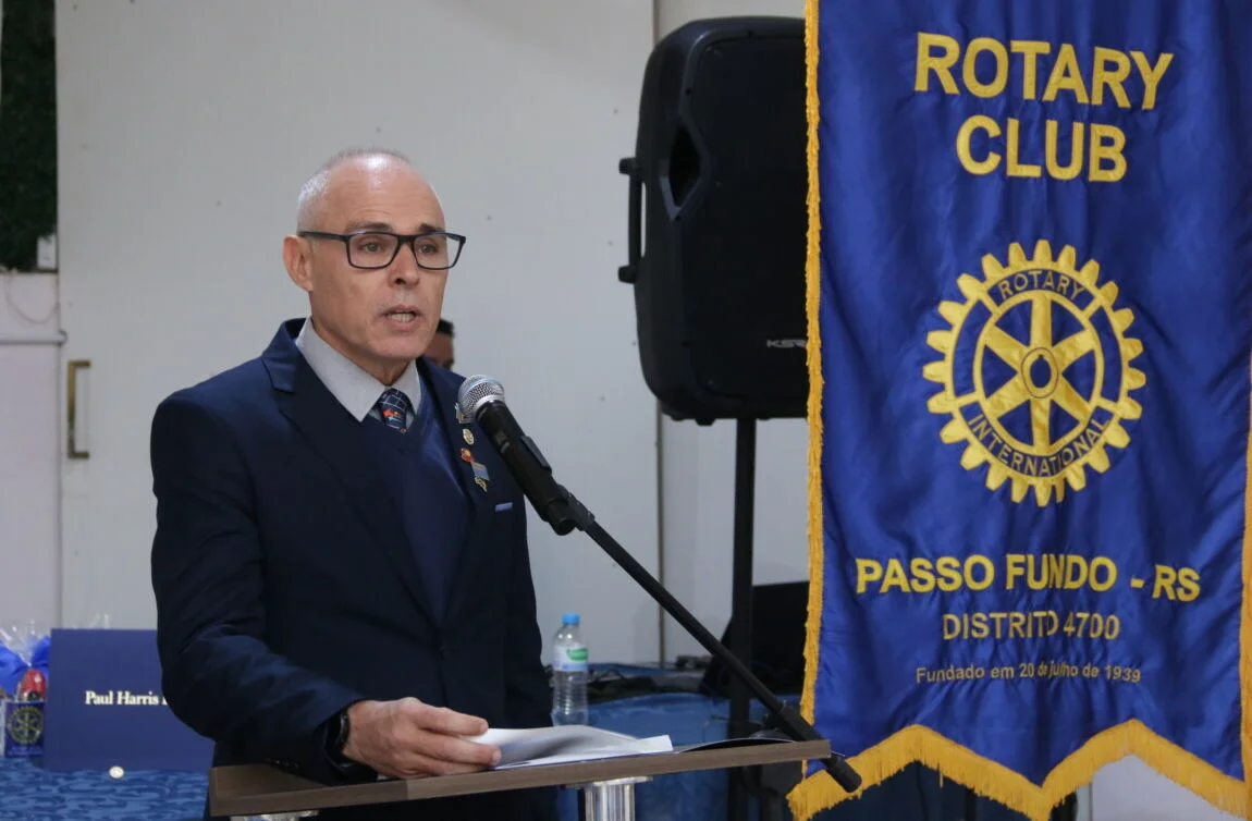 André Luiz Fornari Grando assume a presidência do Rotary Club Passo Fundo 2024/25
