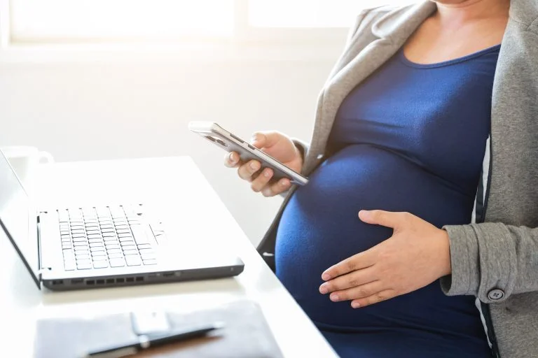 Os Direitos Trabalhistas das Gestantes e o Ambiente de Trabalho Seguro