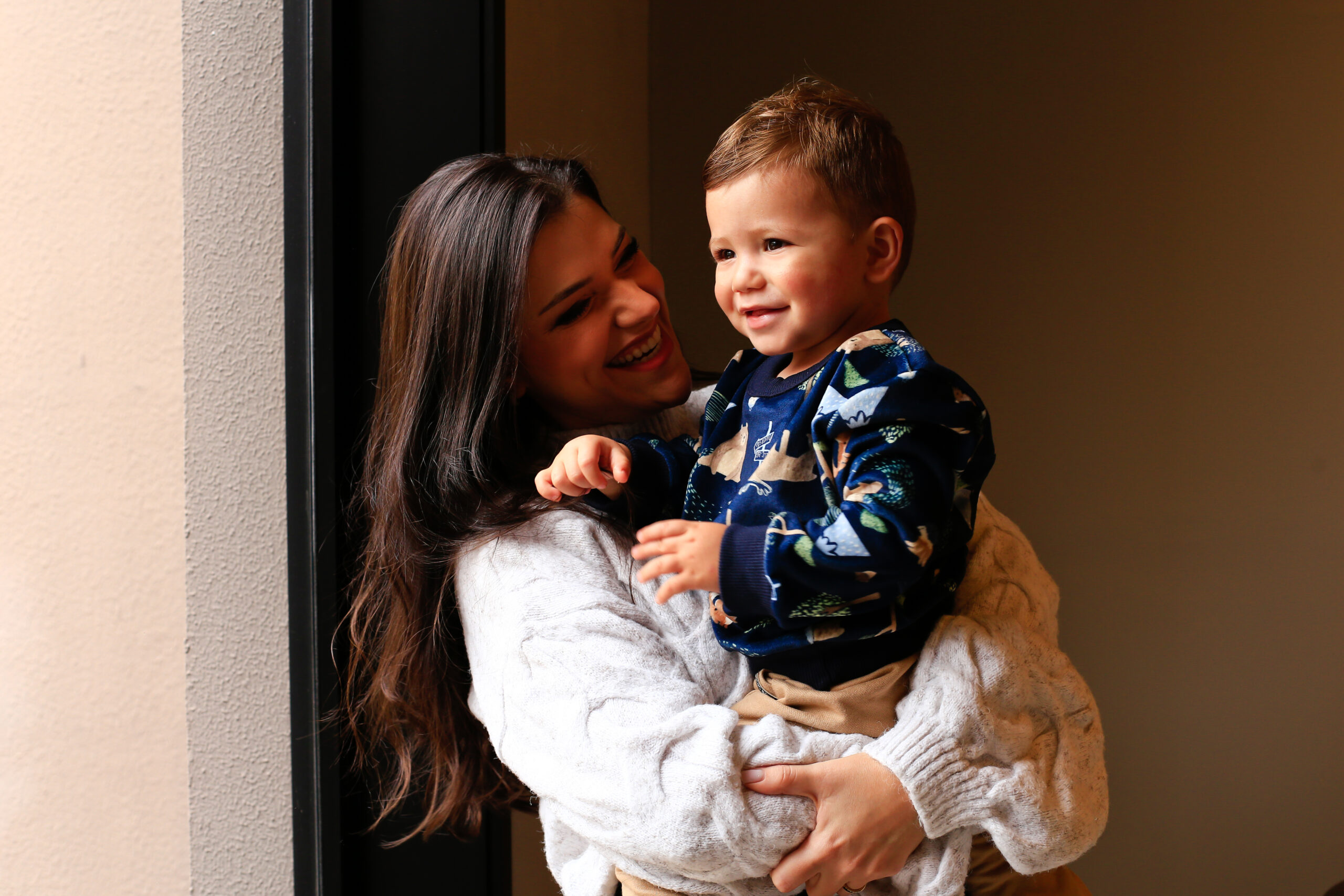 “Ser mãe é responsabilidade com amor” – Nayara Farias